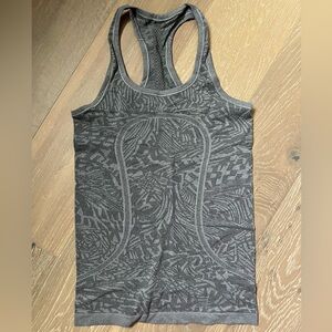 Lululemon Tank - size 6